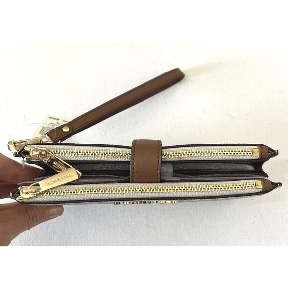 New Michael Kors Jet Set Travel Double zip wallet Signature Vanilla - Picture 2 of 6